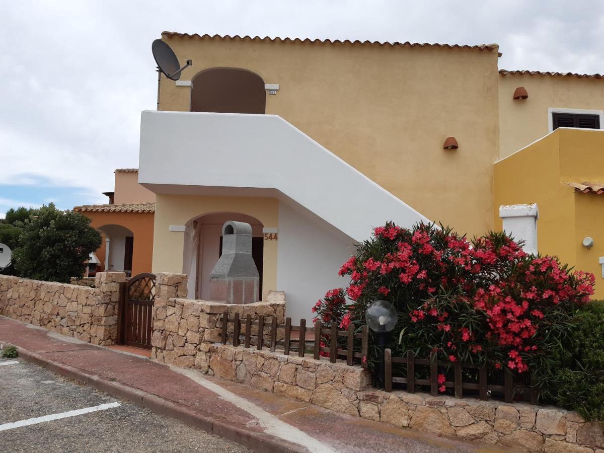 Mare & Mirice - Case Appartamenti Vacanza Aglientu Exterior foto