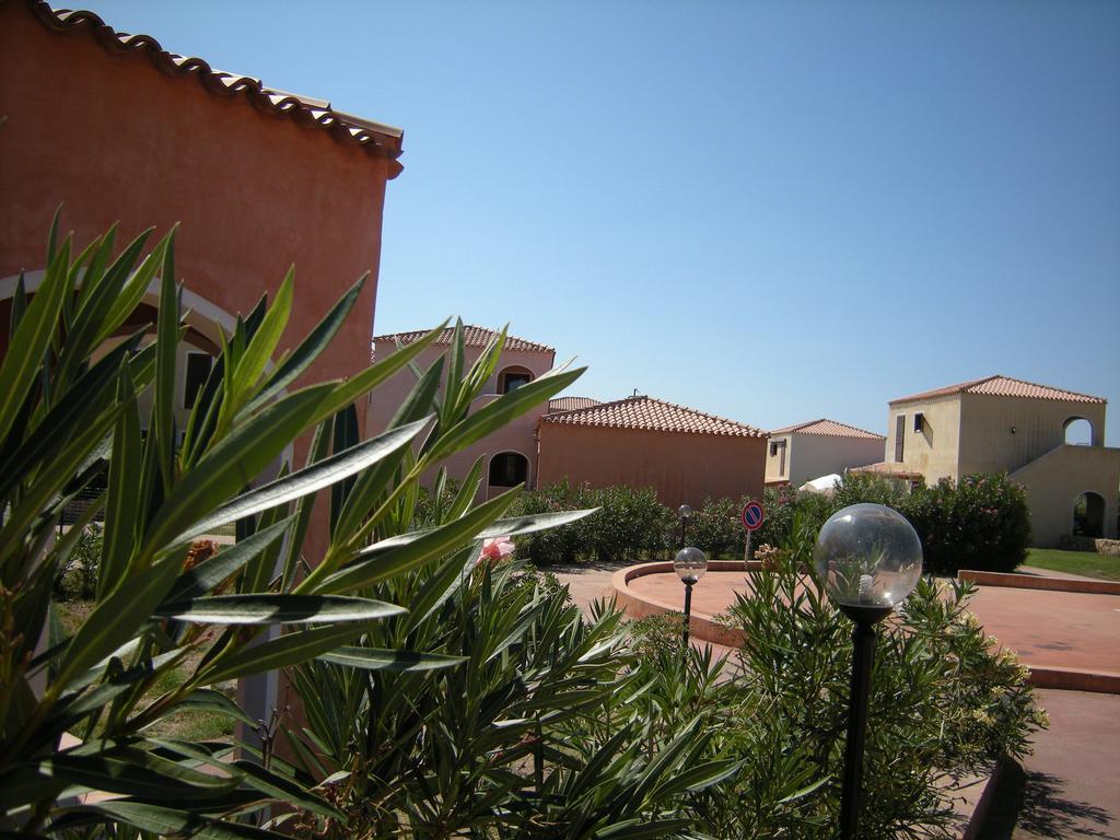 Mare & Mirice - Case Appartamenti Vacanza Aglientu Exterior foto