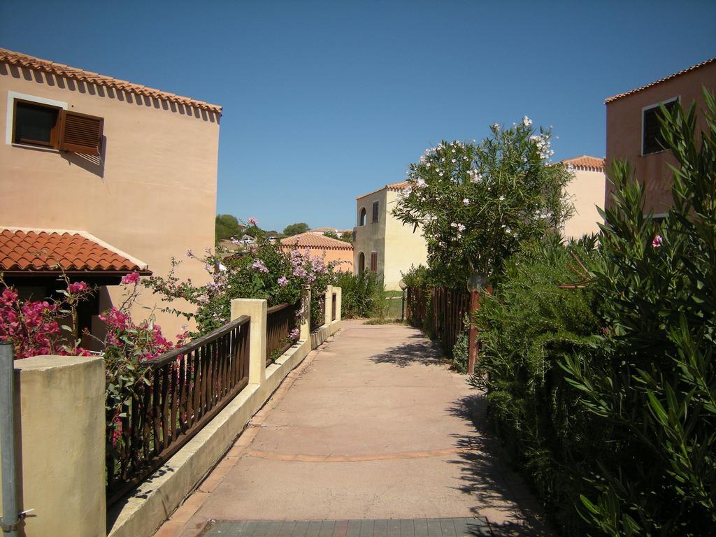 Mare & Mirice - Case Appartamenti Vacanza Aglientu Exterior foto