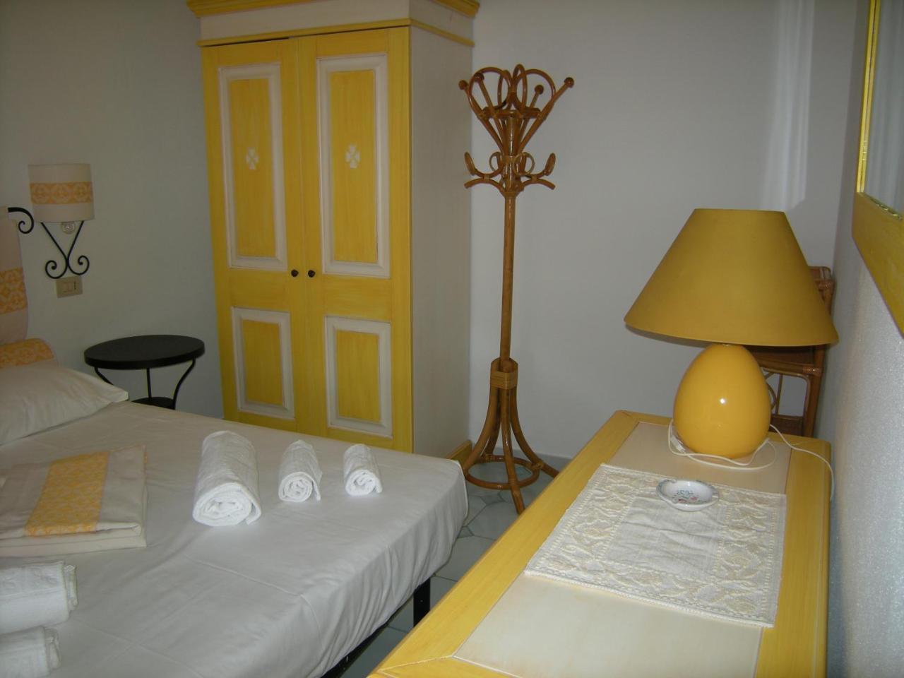 Mare & Mirice - Case Appartamenti Vacanza Aglientu Exterior foto